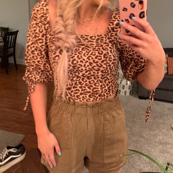 COTTON ON CHEETAH BLOUSE - Picture 3 of 8